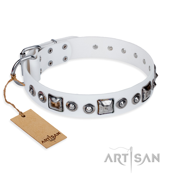 Full grain genuine leather dog collar made of best quality material with durable buckle